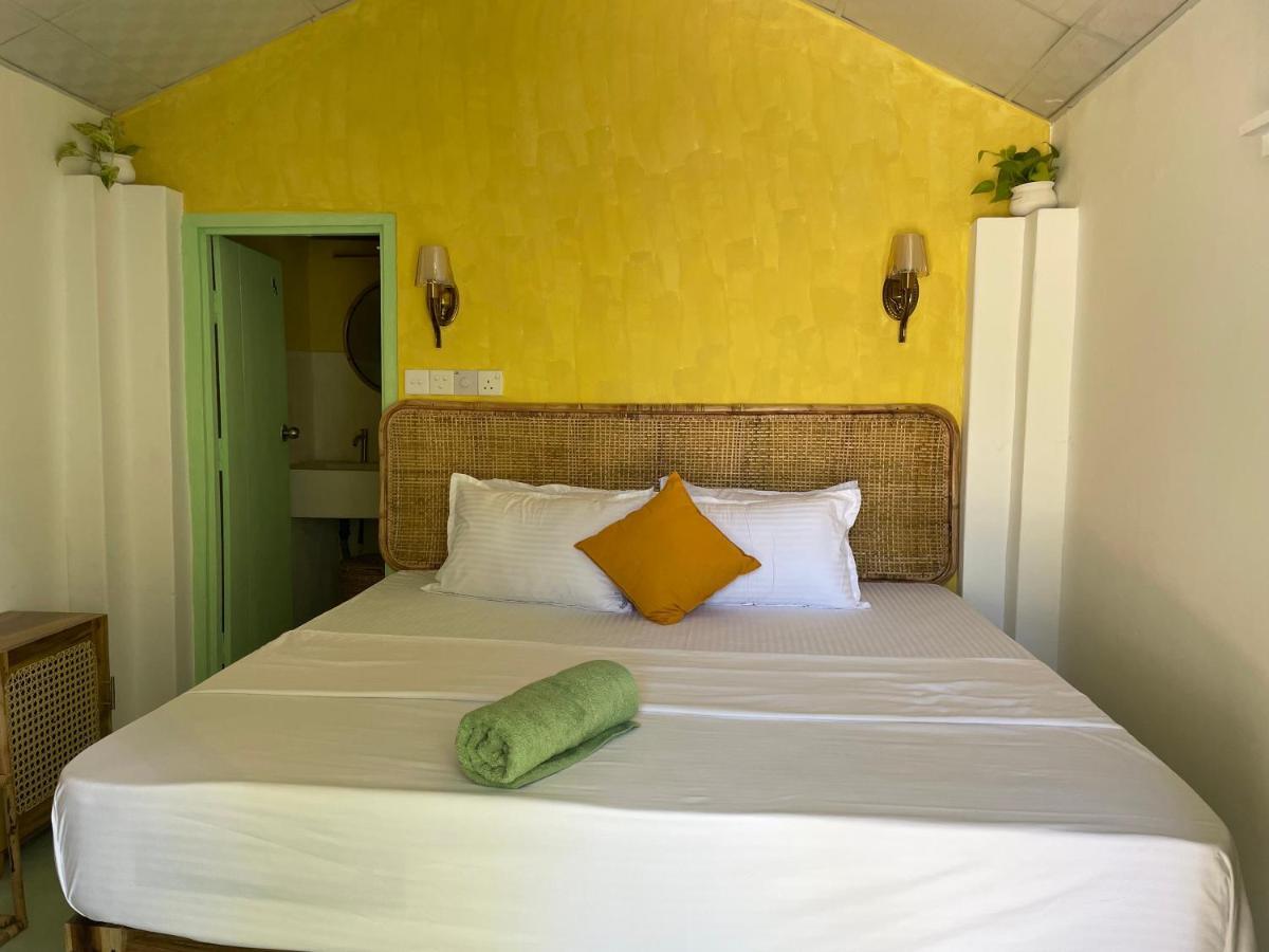 Hotel Banana Surf House Arugam Bay Exterior foto